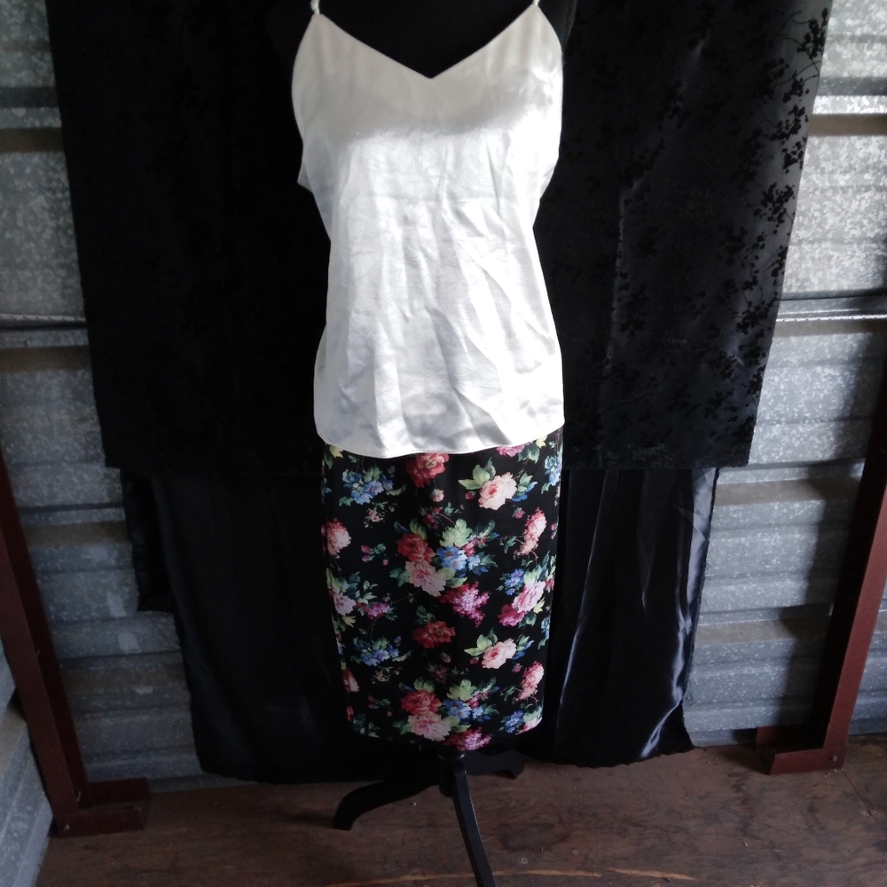 Outfit: Top and Skirt